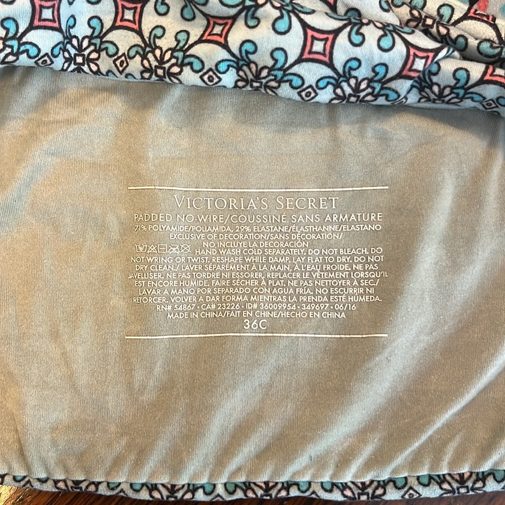 Victoria’s Secret bra - Picture 3 of 4